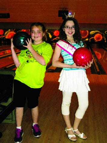 Ten Pin Bowling in Tracy California