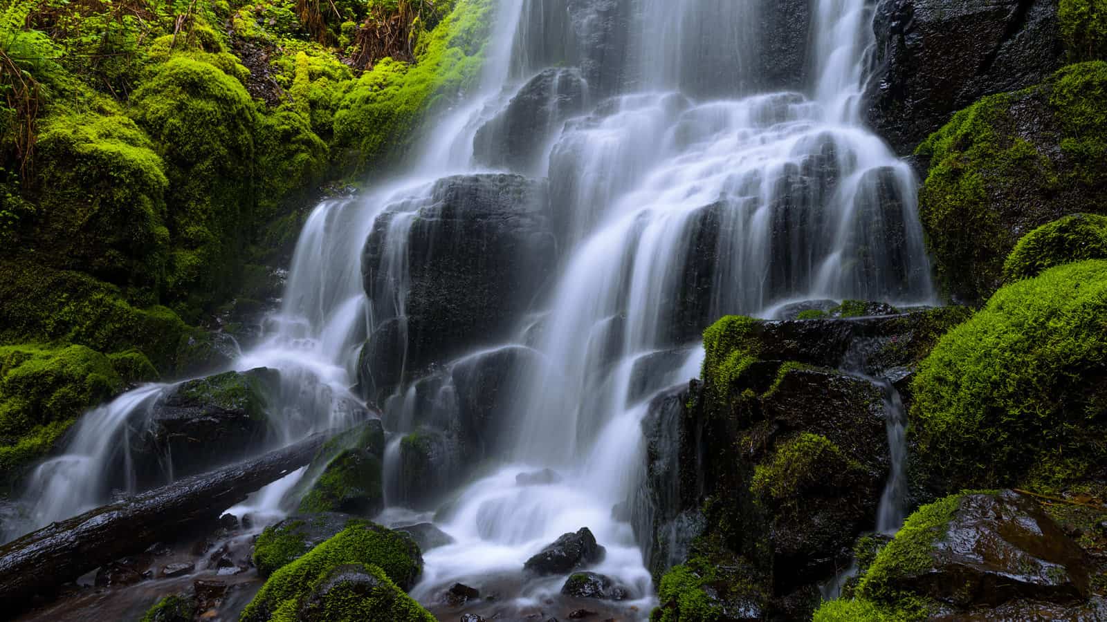 Waterfalls in West Jordan Utah