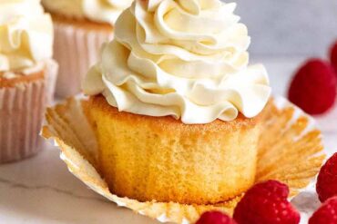 easy vanilla cupcake recipe