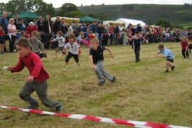 egg and spoon race game