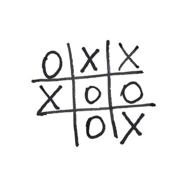 noughts and crosses game