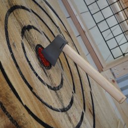 Axe Throwing in Aurora Colorado