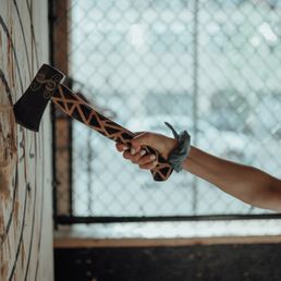 Axe Throwing in Cheektowaga New York