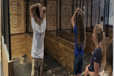 Axe Throwing in Chicago Illinois