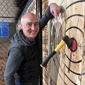 Axe Throwing in Cicero Illinois