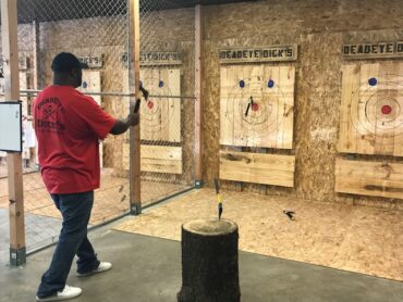 Axe Throwing in Fort Wayne Indiana