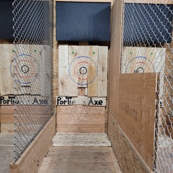 Axe Throwing in Gresham Oregon