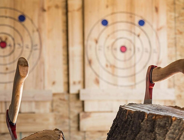 Axe Throwing in Lincoln Nebraska