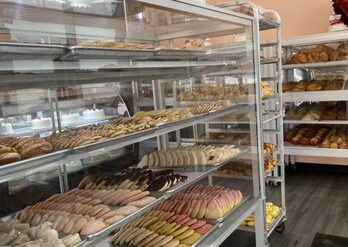 Bakeries near me in Aurora Illinois