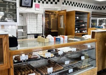 Bakeries near me in Indianapolis Indiana