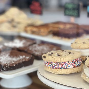 Bakeries near me in Naperville Illinois