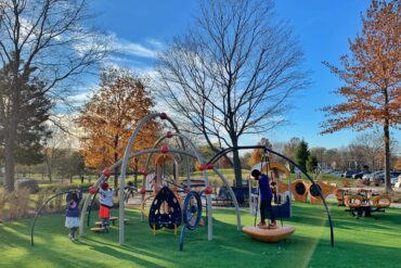 Best Playgrounds in Arlington Heights Illinois