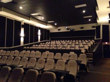 Cinemas in Arlington Heights Illinois