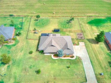 Family Farm Stays in Edmond Oklahoma