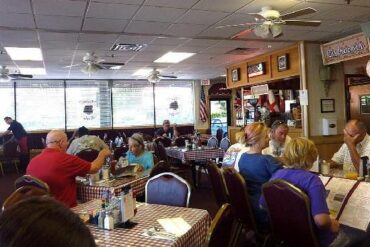 Family Friendly Diners in Perris California