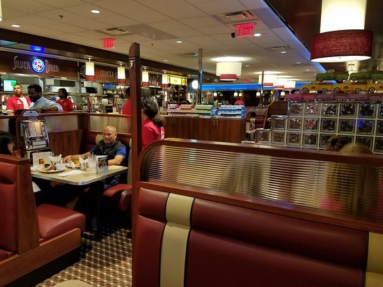 Family Friendly Diners in Waldorf Maryland