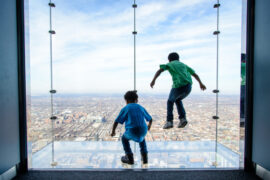 Family Walks With Kids in Chicago Illinois