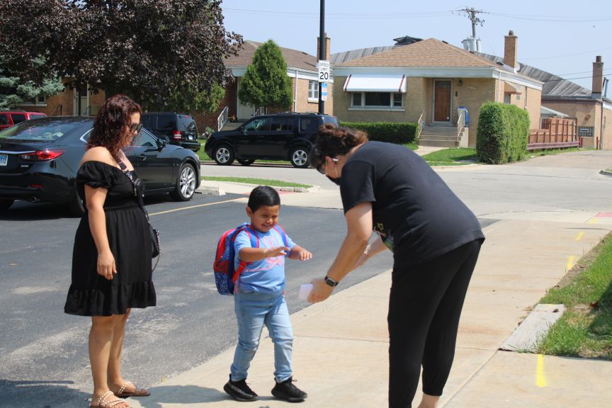 Family Walks With Kids in Cicero Illinois