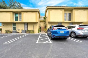 Free Parking in Coral Springs Florida