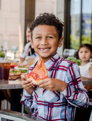 Free eating place for kids in Bethesda Maryland