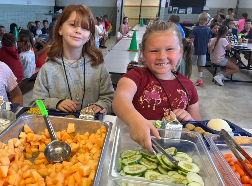 Free eating place for kids in Rockford Illinois