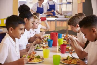 Free eating place for kids in Tampa Florida