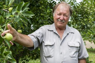 Fruit Picking for Kids in Indianapolis Indiana