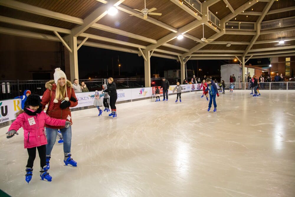 Ice Skating in Broken Arrow Oklahoma