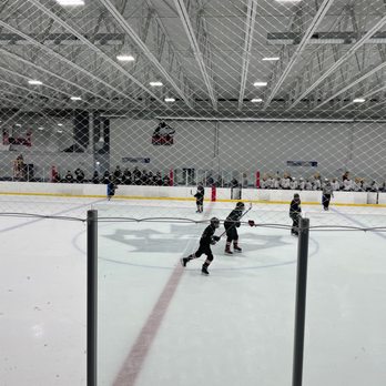 Ice Skating in Elgin Illinois