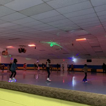 Roller Skating in Waldorf Maryland