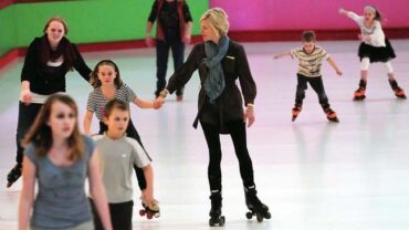 Roller Skating in Woodbury Minnesota