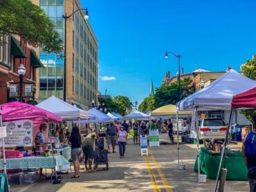 Sunday Markets in Elgin Illinois