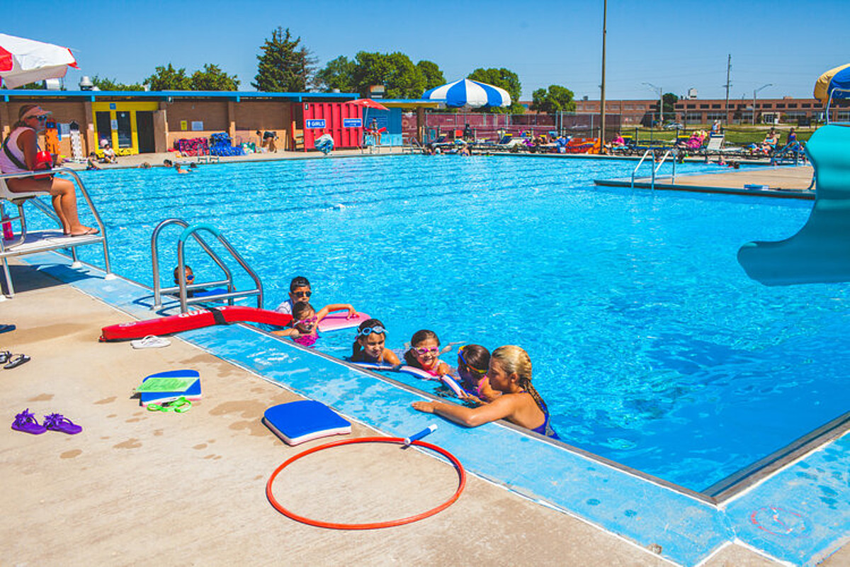 Swimming Pools and Aquatic Centres in Rockford Illinois