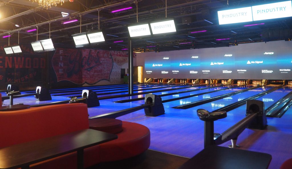 Ten Pin Bowling in Aurora Colorado