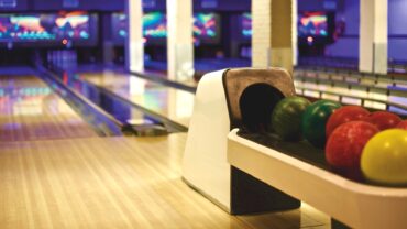 Ten Pin Bowling in Chicago Illinois