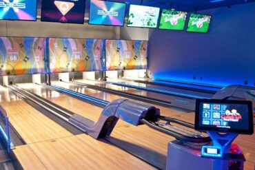 Ten Pin Bowling in Fort Myers Florida