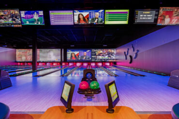 Ten Pin Bowling in Jacksonville Florida