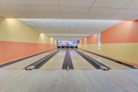 Ten Pin Bowling in Lauderhill Florida