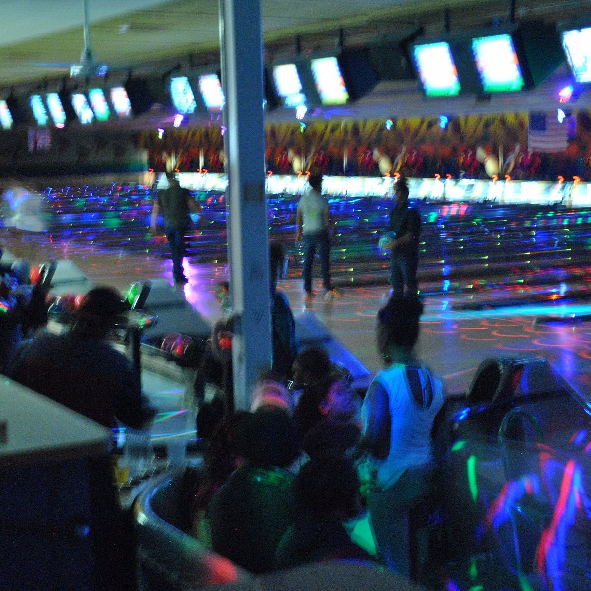 Ten Pin Bowling in Louisville Kentucky