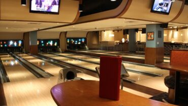 Ten Pin Bowling in Miami Gardens Florida