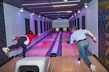 Ten Pin Bowling in New York City