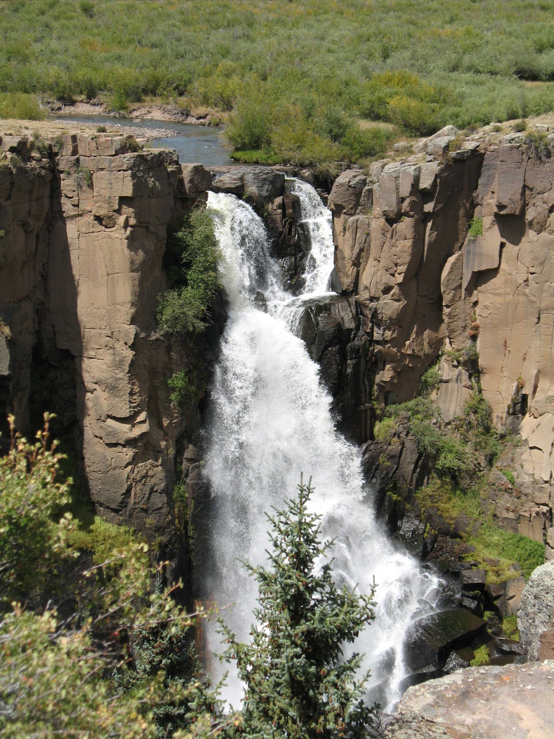 Waterfalls in Aurora Colorado