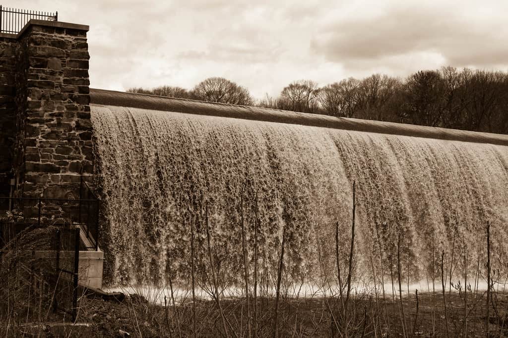 Waterfalls in New Haven Connecticut