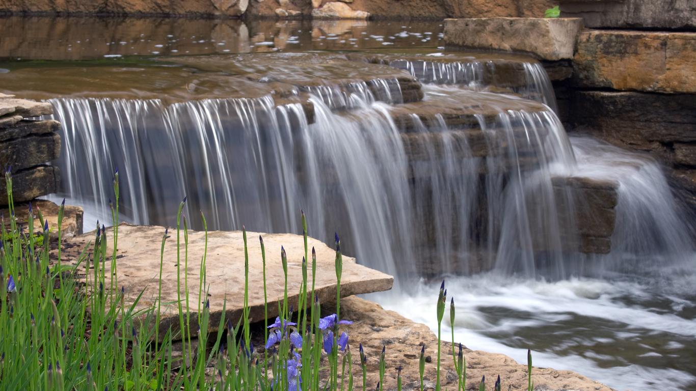 Waterfalls in Schaumburg Illinois